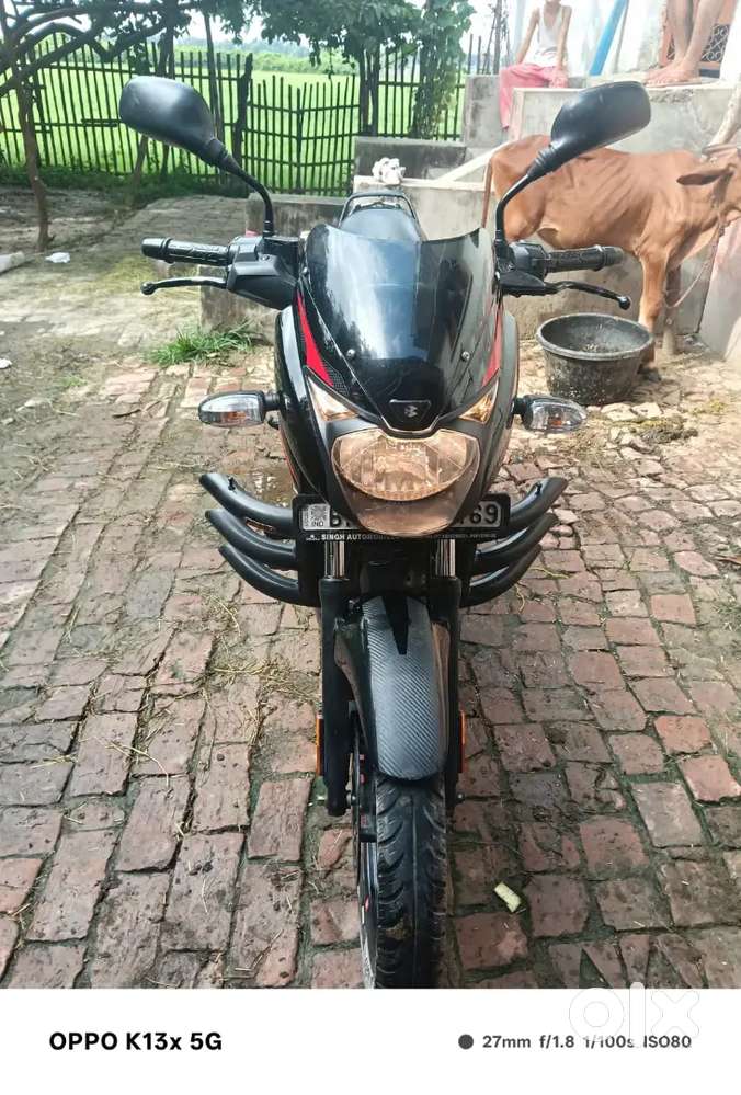 First hand bike digital meter and good condition