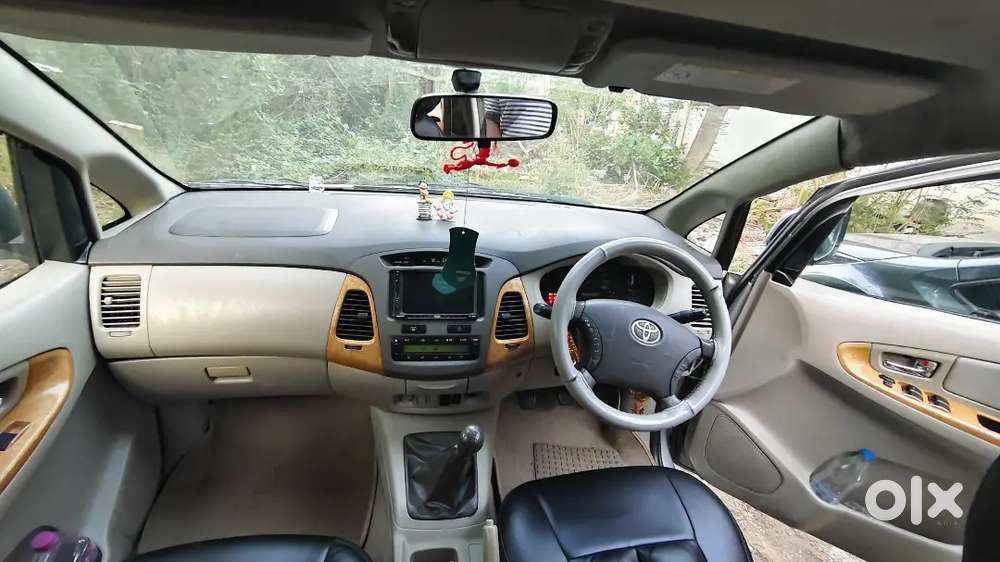 Toyota Innova 2010 Diesel Well Maintained