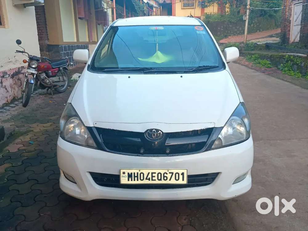 Toyota Innova 2010 Diesel 200000 Km Driven