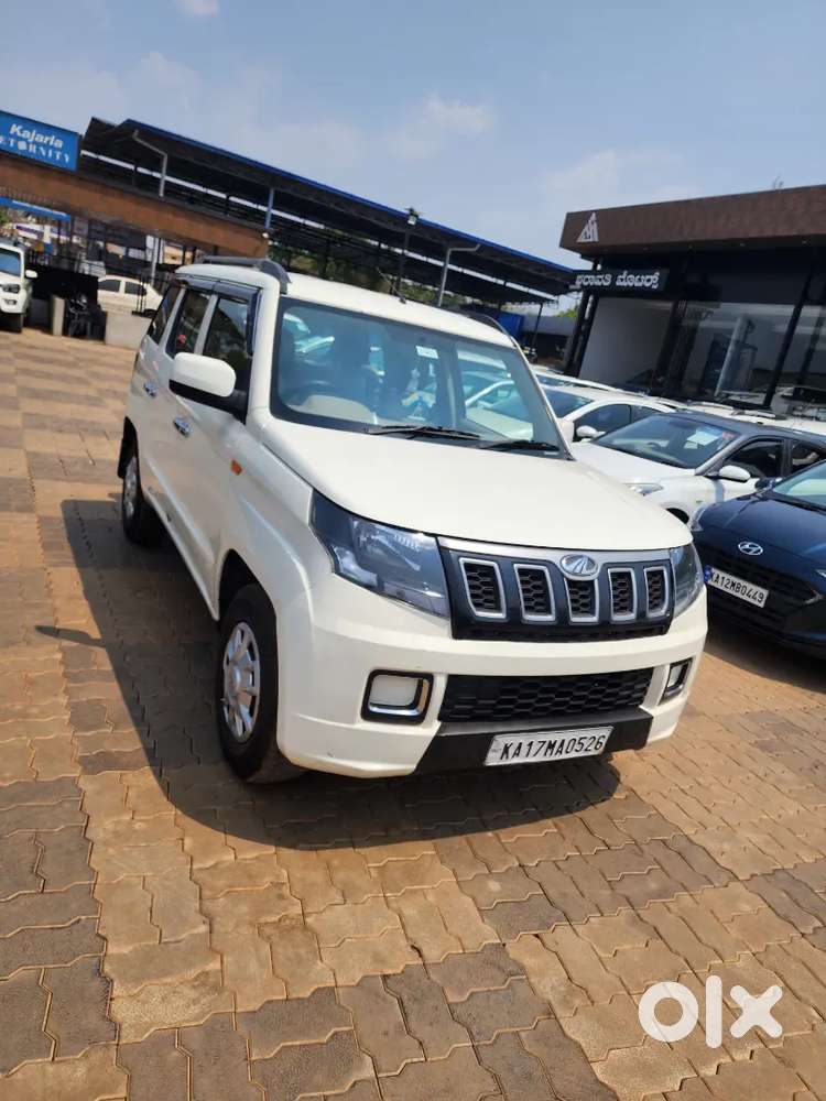 Mahindra Tuv 300