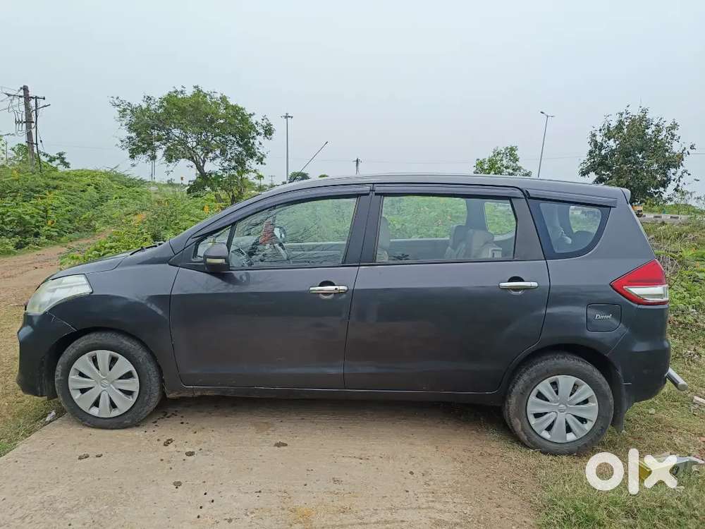 Maruti Suzuki Ertiga 2012 Diesel 200000 Km Driven
