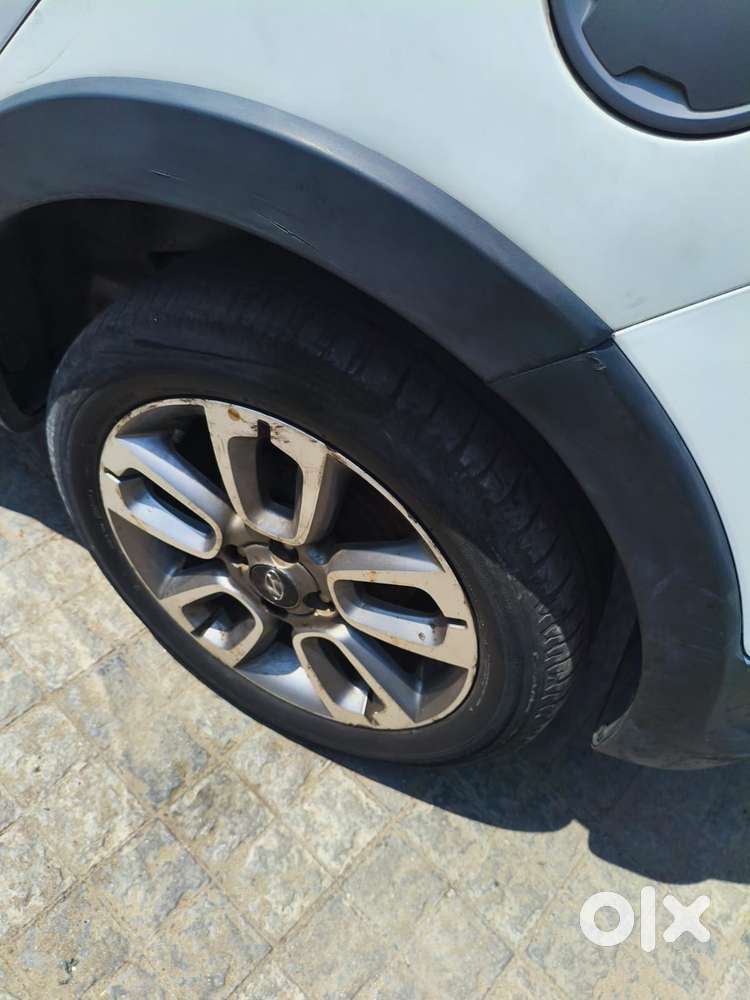 Hyundai I20 Active Sx Petrol, 2016, Petrol