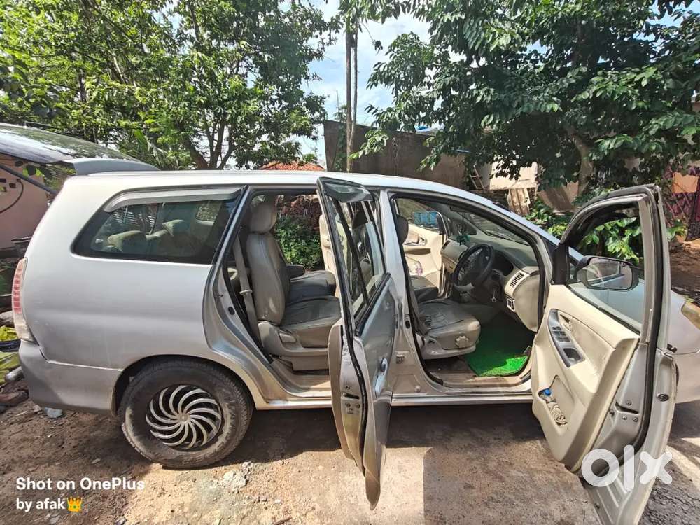 Toyota Innova 2.5 G 2011