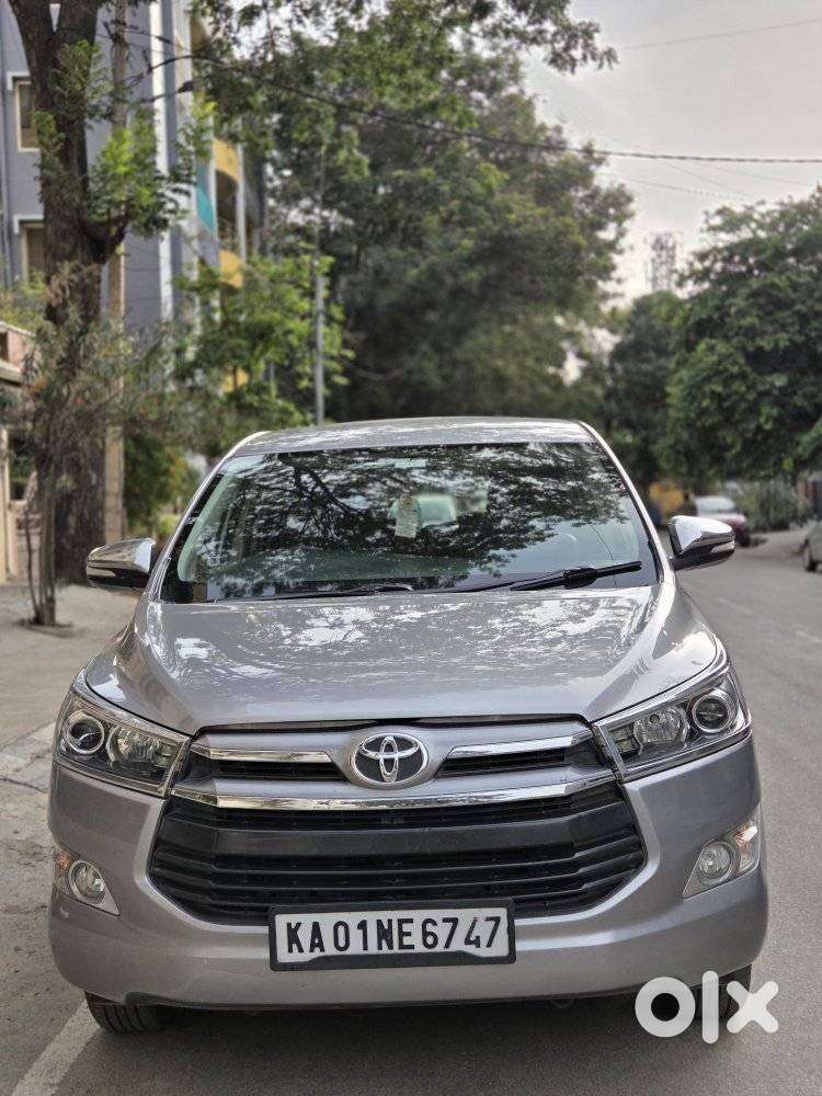 Toyota Innova Crysta 2.4 V, 2016, Diesel
