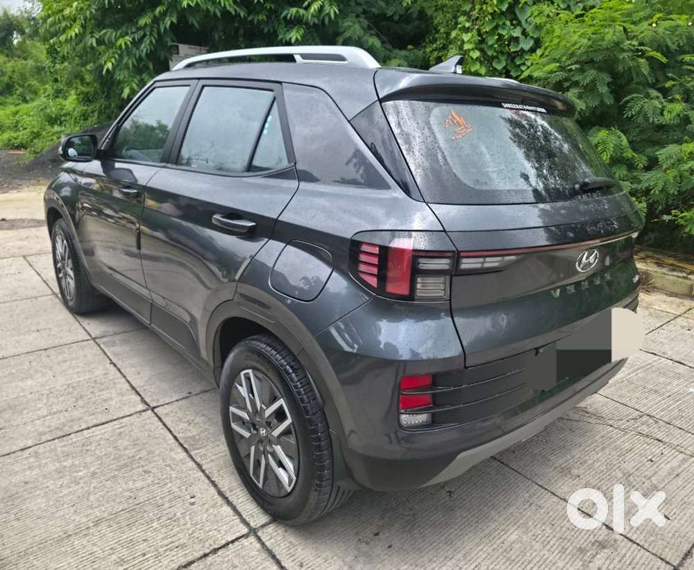 Hyundai Venue 1.0 S (o) Turbo Dct, 2024, Petrol