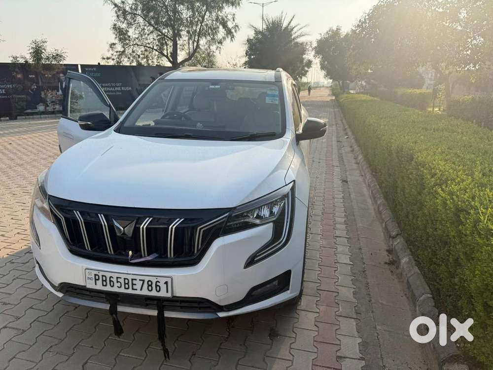 Mahindra Xuv700 2023 Diesel Well Maintained