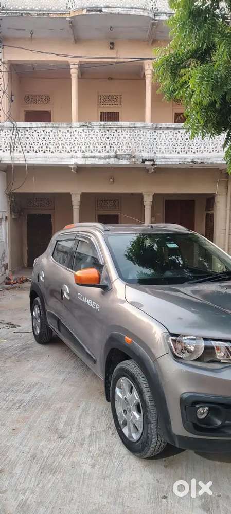 Renault Kwid Climber Rxt 2017  Grey + Orange Edition  Sporty Look