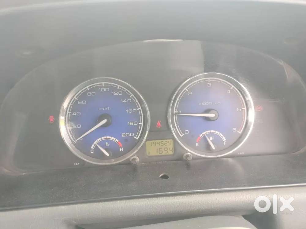 Tata Safari Dicor 2.2 Gx 4x2 2010 Diesel Automatic