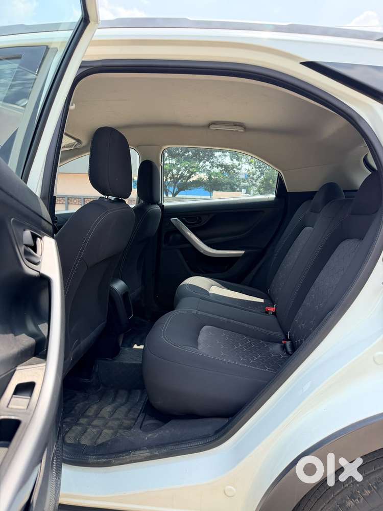 Tata Nexon 1.5 Revotorq Xm, 2020, Diesel