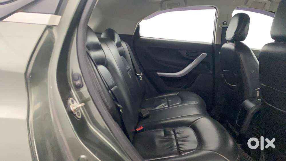 Tata Nexon 1.5 Revotorq Xma Amt (s), 2021, Petrol