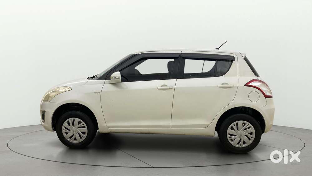 Maruti Suzuki Swift Vxi, 2015, Petrol