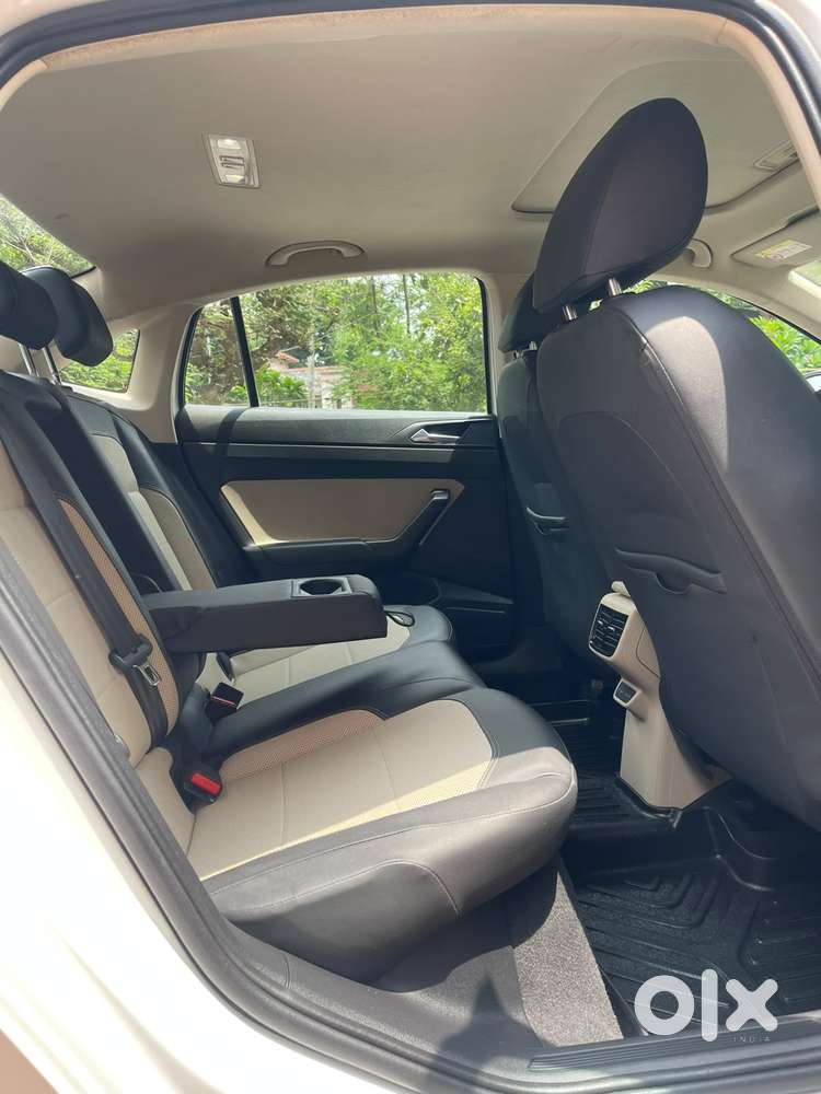 Skoda Slavia 1.5 Tsi Style At, 2023, Petrol
