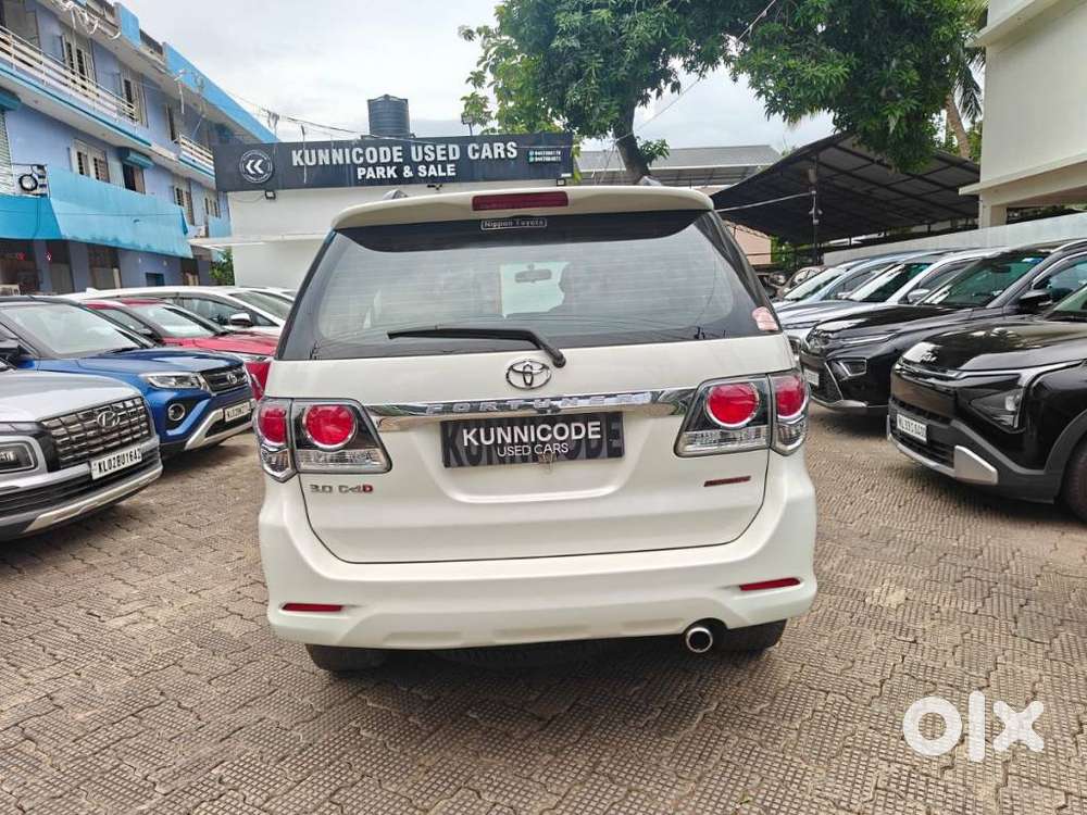 Toyota Fortuner 4x4 At, 2015, Diesel