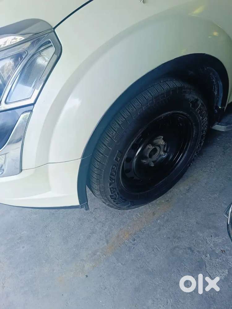 Mahindra Xuv500 2017 Diesel 89000 Km Driven