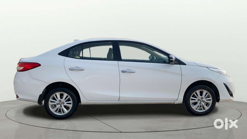 Toyota Yaris Vx Cvt, 2020, Petrol