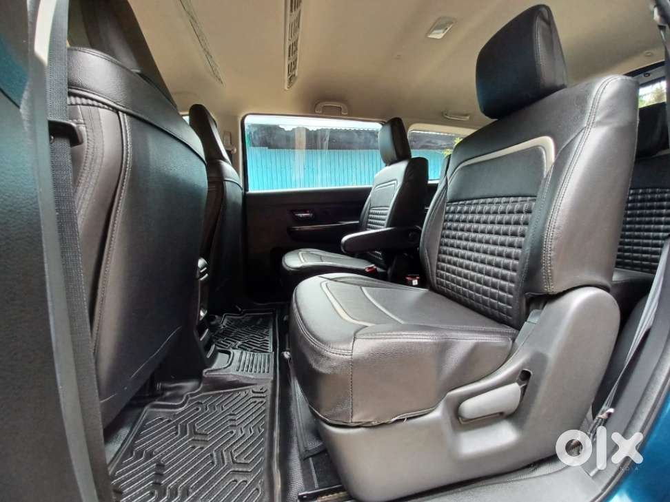 Maruti Suzuki Xl6 1.5 Zeta Mt, 2025, Petrol
