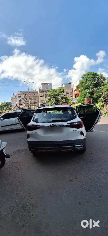 Looking Like A New Car And Recently Serviced Done .