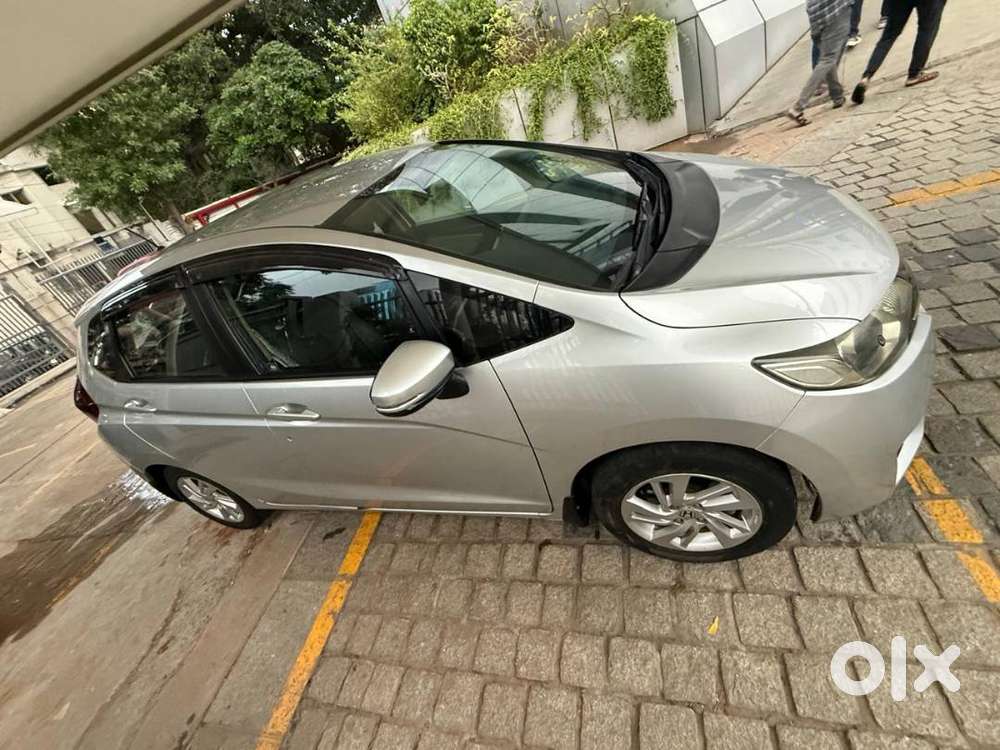 Honda Jazz V Cvt 2016 Automatic Petrol - Silver