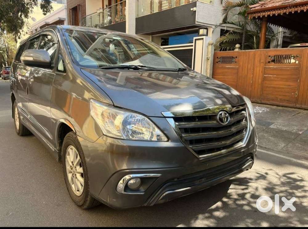 Toyota Innova 2.5 Vx 8 Str Bs-iii, 2014, Diesel