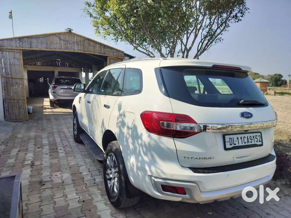 Ford Endeavour 2017 Oct