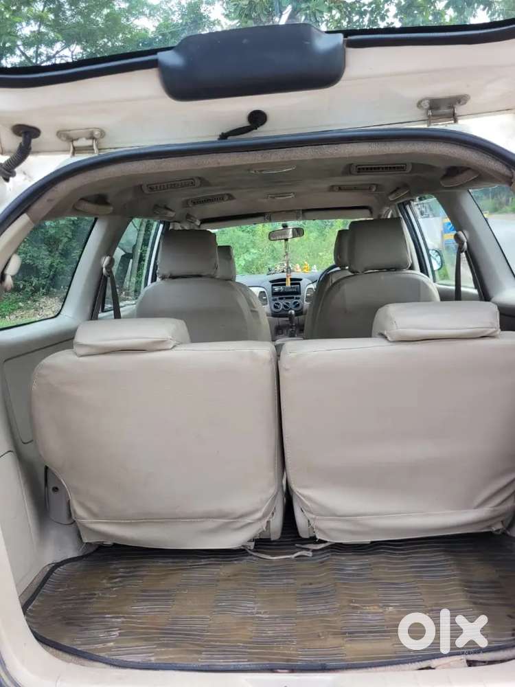 Toyota Innova 2011 Diesel 222750 Km Driven