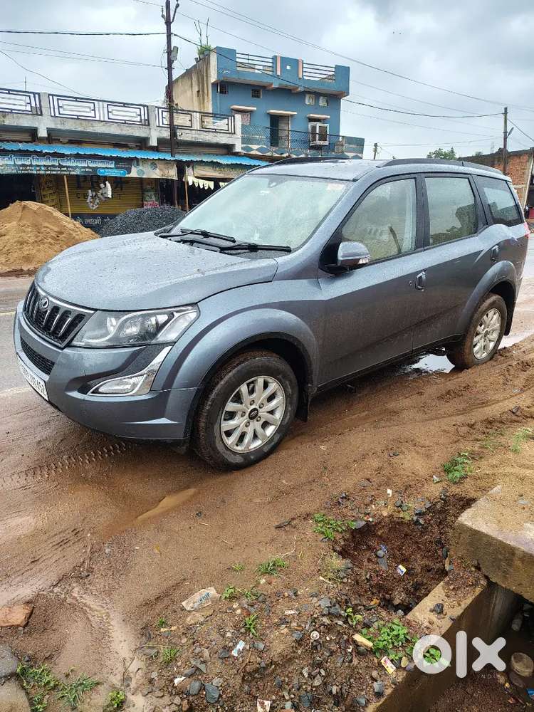 Mahindra Xuv500 W8 2016