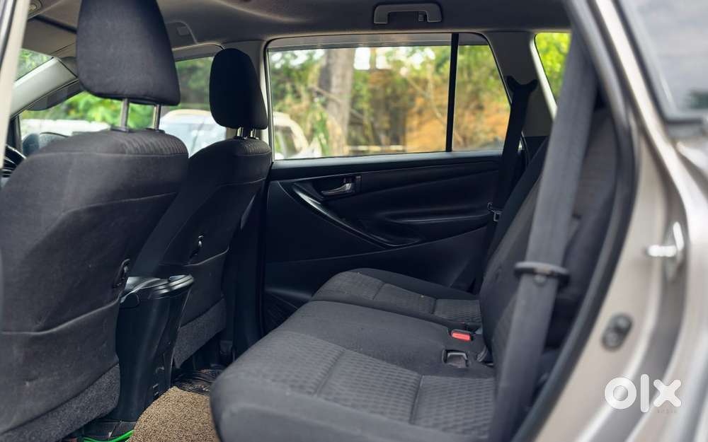 Toyota Innova Crysta G 8 Str, 2016, Diesel