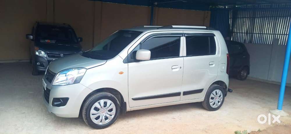 Maruti Suzuki Wagon R Vxi 1.0, 2017, Petrol