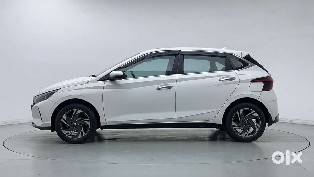 Hyundai I20 Asta (o) 1.2 Ivt, 2022, Petrol