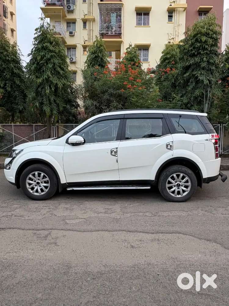 Mahindra Xuv500 W10 2.2 M Hawk Bs-iv Of 2017 Dec Well Maintained Car