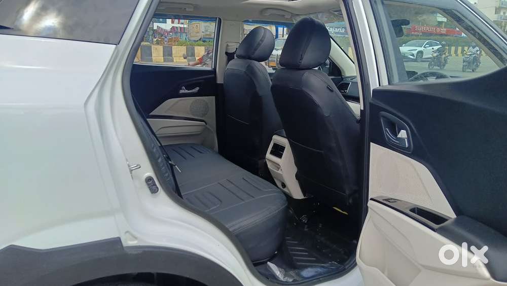 Mahindra Xuv 3xo Ax5 1.5 Diesel Autoshift Plus, 2026, Diesel