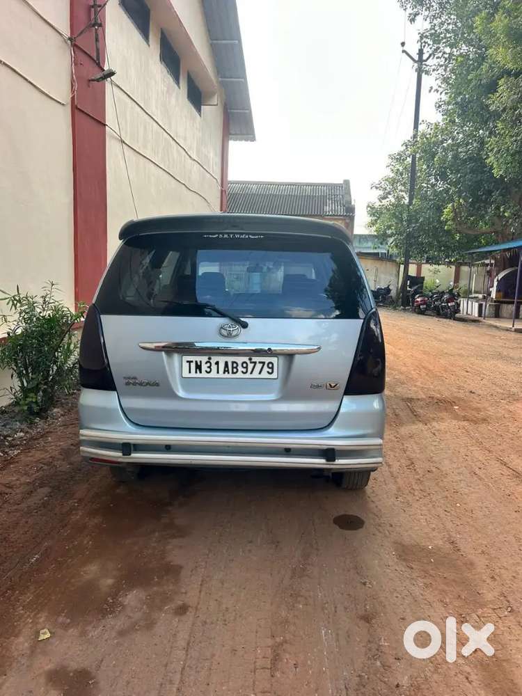 Toyota Innova 2009 Diesel Well Maintained
