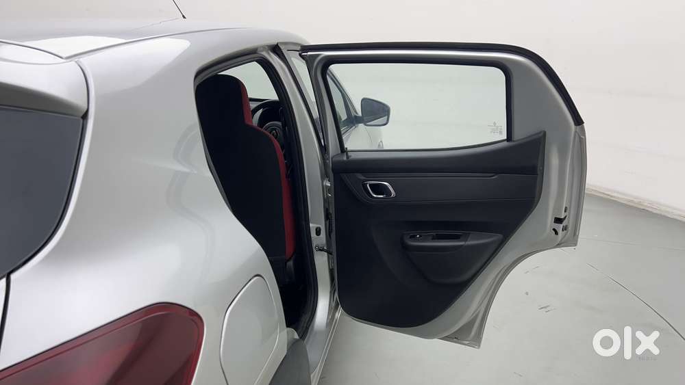 Renault Kwid 2019-ongoing 1.0 Rxt Amt (o), 2019, Petrol