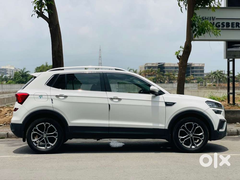 Skoda Kushaq 1.0 Tsi Style, 2022, Petrol