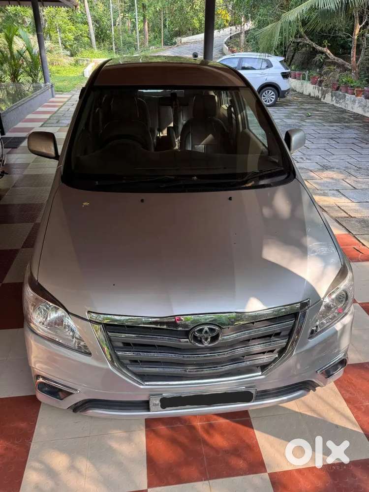 Toyota Innova 2.5g (2011)