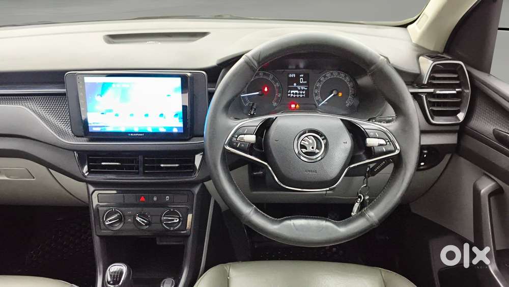 Skoda Kushaq 1.0 Tsi Active, 2022, Petrol