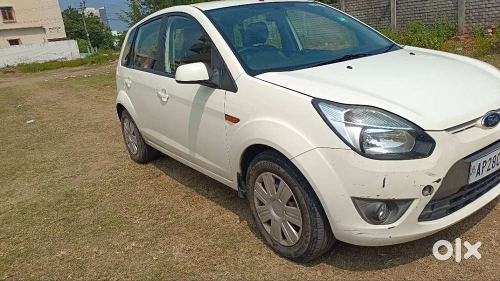 Ford Figo Lxi Duratec 2012