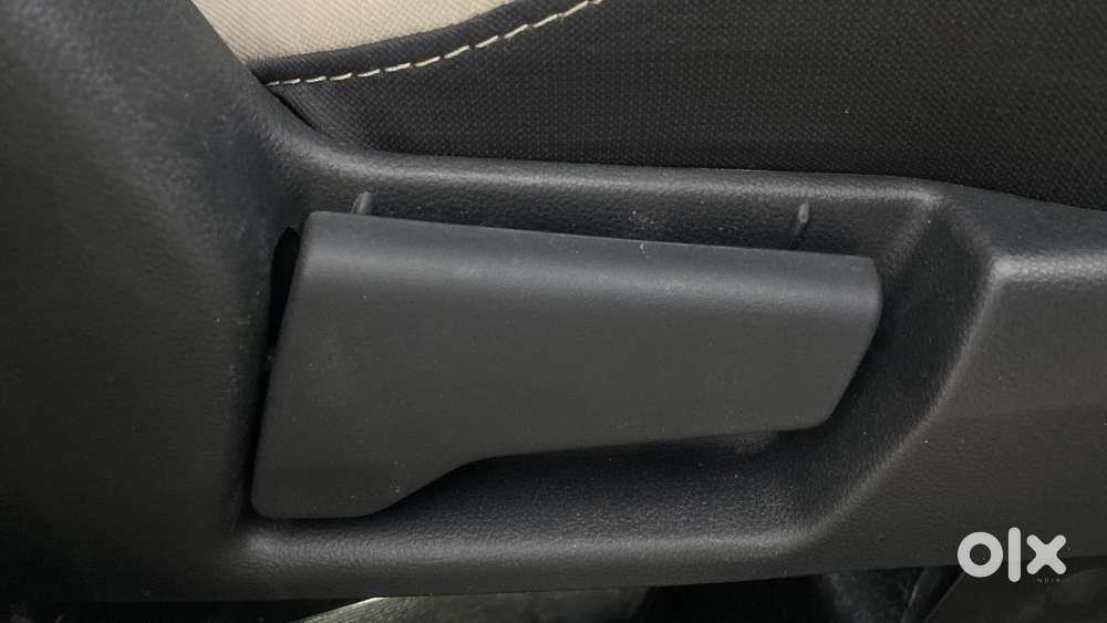 Renault Triber Rxz Easy-r Amt, 2020, Petrol