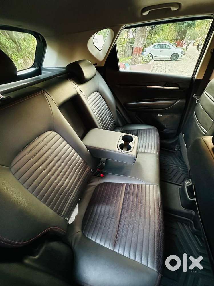 Kia Sonet Top Condition Like New