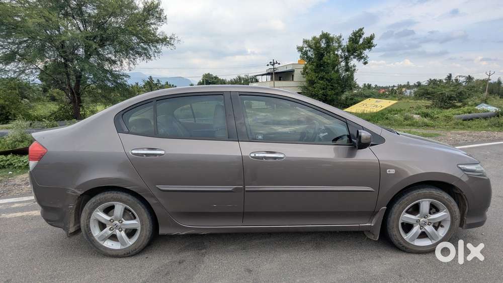 Honda City 2011-2013 V At Exclusive, 2011, Petrol