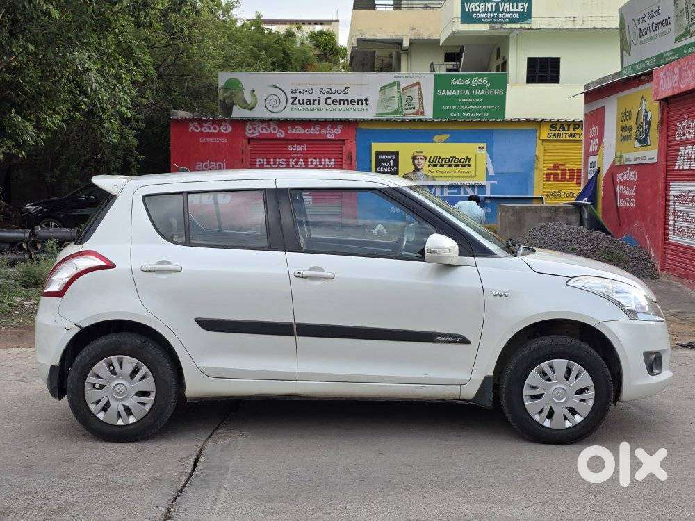 Maruti Suzuki Swift Vxi 1.2 Abs Bs-iv, 2014, Petrol