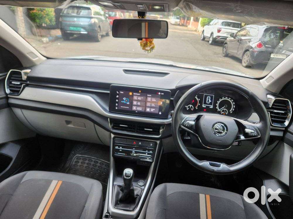 Skoda Kushaq 1.0 Tsi Ambition, 2025, Petrol