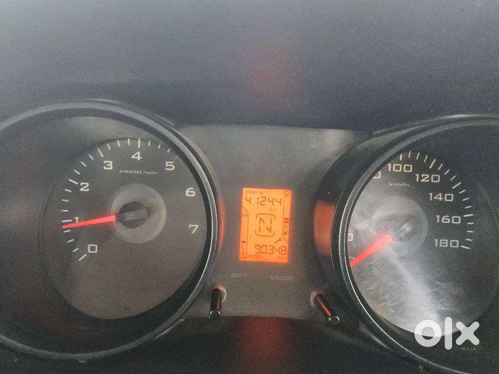 Mahindra Tuv 300 T6, 2016, Diesel