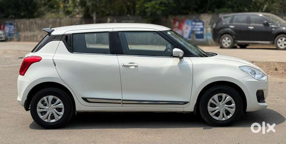Maruti Suzuki Swift 2018 Amt Vxi, 2023, Petrol