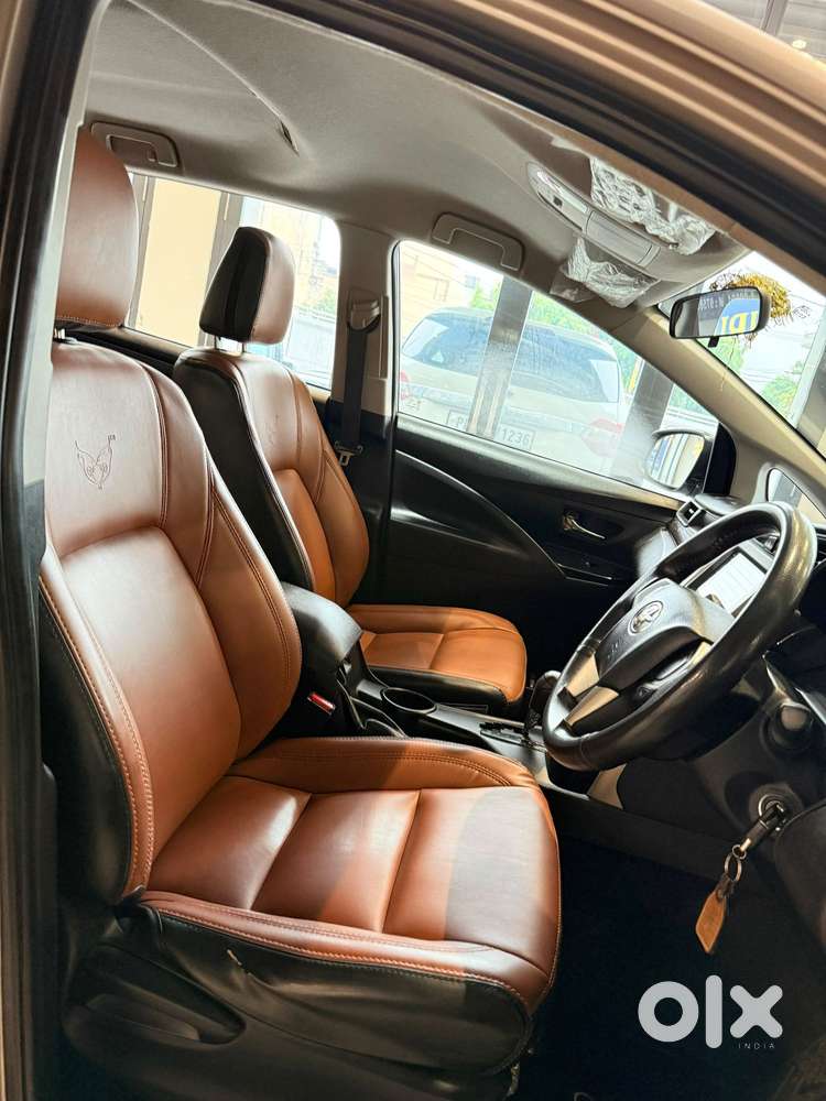 Toyota Innova Crysta 2.8 Gx At 7 Str, 2017, Diesel