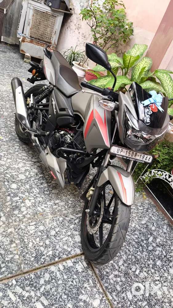2v Bs6 Apache 160 Silver Colour Grey Tvs Apache Rtr 160 Bs6 New