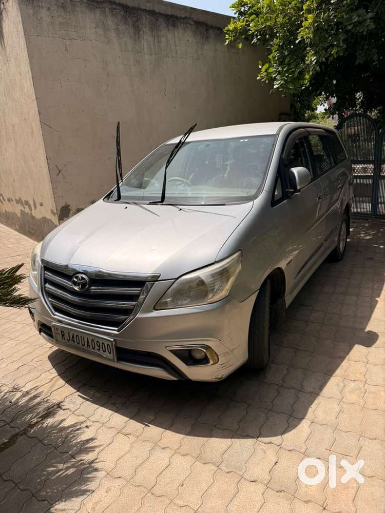 Toyota Innova Diesel 2014