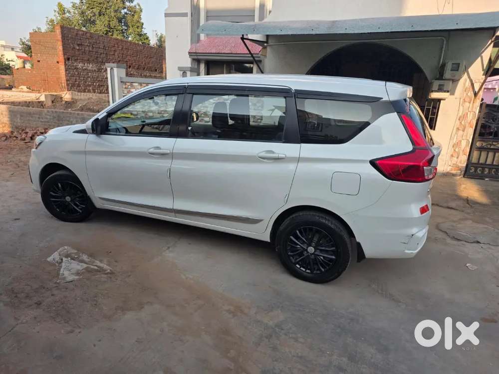 Maruti Suzuki Ertiga Vxi 2022