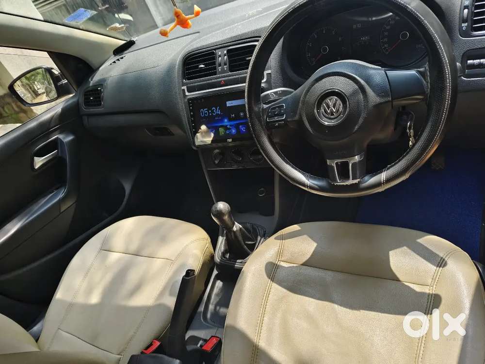 Volkswagen Polo 2015 Petrol 100000 Km Driven