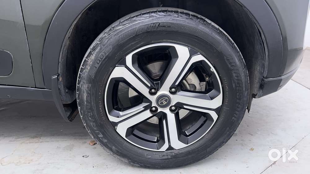 Tata Nexon Xz Plus (hs), 2022, Petrol